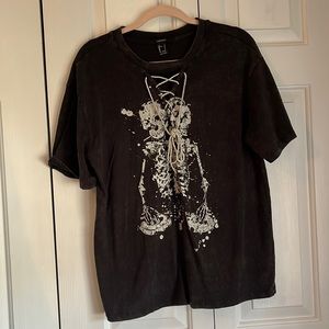 size large skull t-shirt